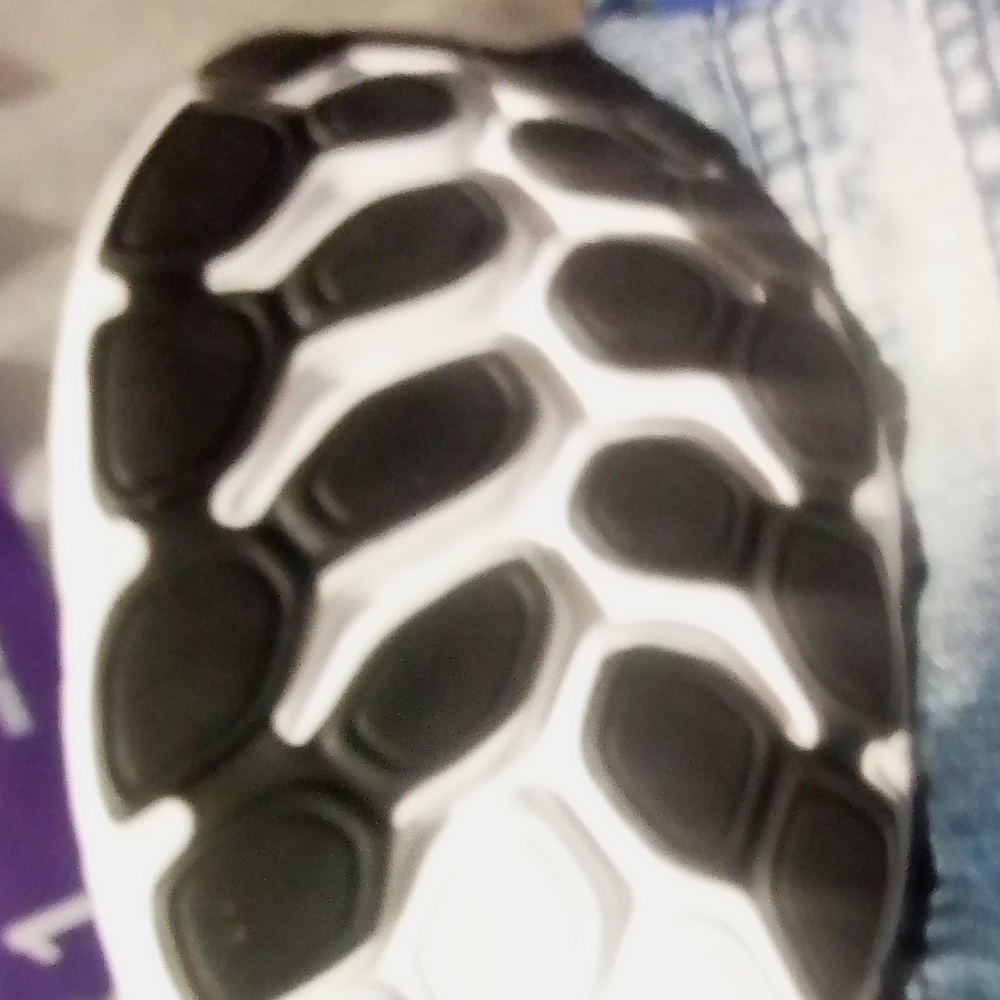 New Balance Fresh Foam Wide sneakers (NEW) - Picture 4 of 9